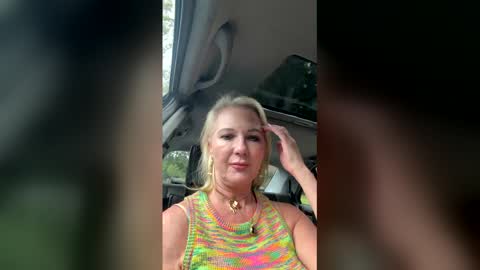 Gl1tter Barbie online show from March 13, 2026, 1:07 pm