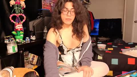 glaceon9 online show from February 6, 2025, 4:21 am