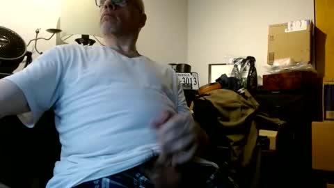 Snapshot of glaikind925958 chatting on June 11, 2026, 4:43 am glaikind925958 online show from June 11, 2026, 4:43 am
