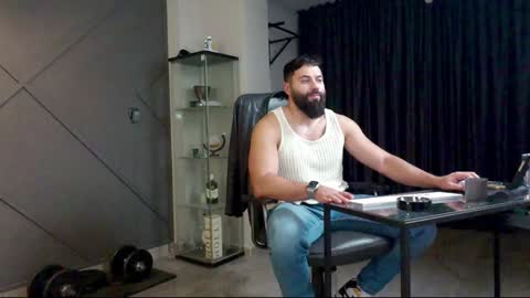 Matthew .. for short call me Matt online show from December 21, 2024, 3:09 pm