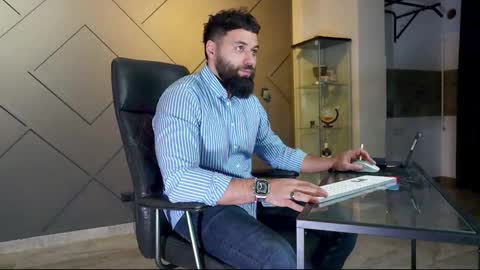 Matthew .. for short call me Matt online show from February 22, 2025, 8:31 pm