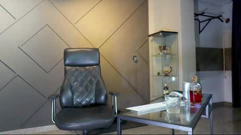 Matthew .. for short call me Matt online show from February 23, 2025, 10:31 pm