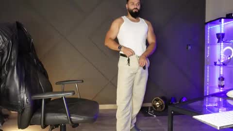 Snapshot of glennmasters chatting on May 25, 2026, 8:26 pm Matthew .. for short call me Matt online show from May 25, 2026, 8:26 pm