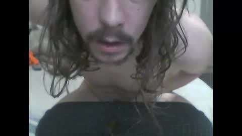 glitchingglob online show from January 3, 2025, 4:27 pm