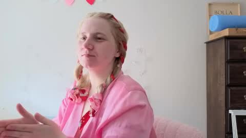 Snapshot of glitchwitch chatting on May 21, 2026, 4:14 pm Glitch online show from May 21, 2026, 4:14 pm