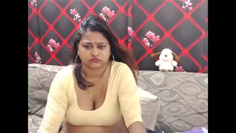 Snapshot of glitter_candy chatting on February 26, 2025, 12:38 am glitter candy online show from February 26, 2025, 12:38 am