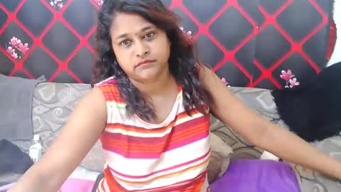 Snapshot of glitter_candy chatting on March 8, 2025, 8:22 am glitter candy online show from March 8, 2025, 8:22 am