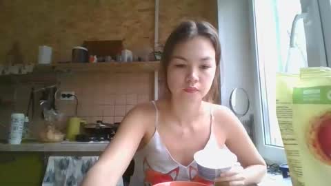 glitter_doll online show from January 10, 2025, 9:23 am