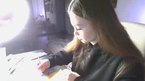 glitter_doll online show from January 23, 2025, 6:14 pm