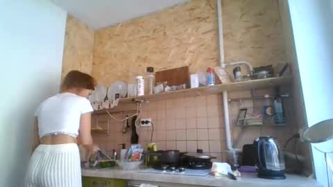 glitter_doll online show from February 23, 2025, 11:22 am