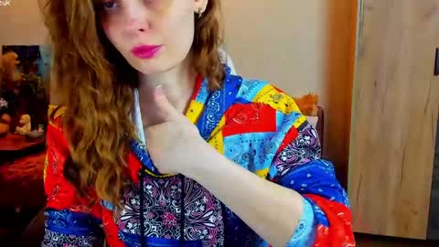 Gloria Wood online show from April 18, 2026, 5:50 pm