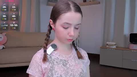 Ann Eliz and Gigi online show from July 16, 2026, 7:42 pm