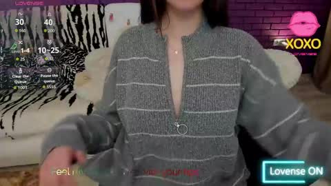 Mia online show from April 12, 2026, 4:45 pm