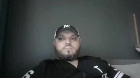 Your boy online show from February 19, 2025, 3:27 pm