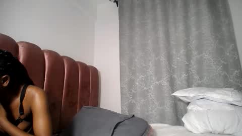 Glxsyy online show from June 9, 2026, 6:47 am