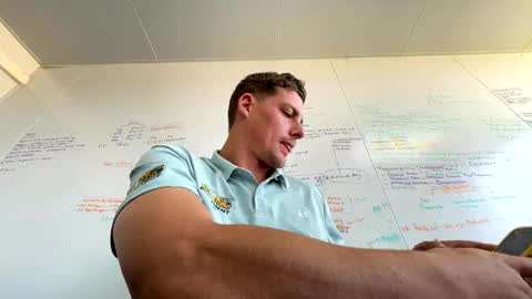 Snapshot of gman584114 chatting on May 20, 2026, 12:00 pm gman584114 online show from May 20, 2026, 12:00 pm