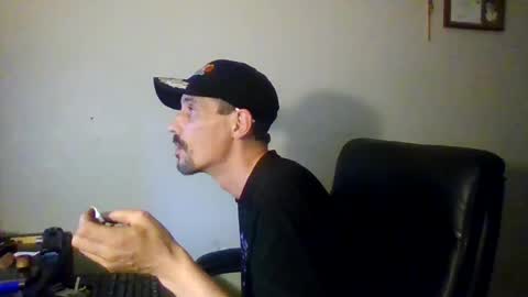 Snapshot of gmang4242 chatting on July 11, 2026, 8:00 pm gmang4242 online show from July 11, 2026, 8:00 pm