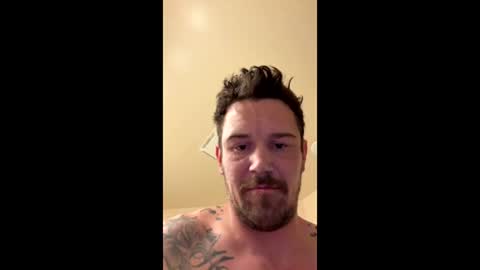 gnarcoticscrew online show from May 22, 2026, 10:37 pm