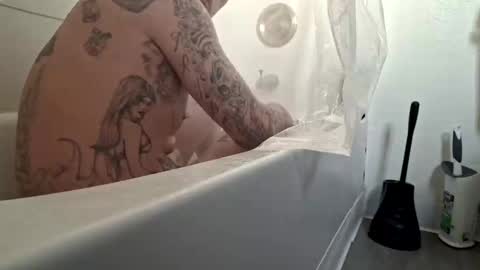 gnasty83 online show from February 10, 2025, 3:32 pm