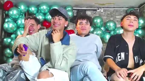 THOMAS AND DAMIAND online show from February 26, 2025, 12:14 pm