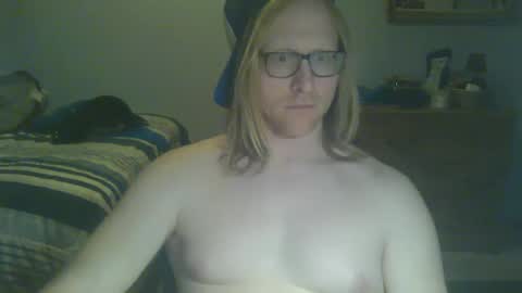 Snapshot of gnger31foru chatting on December 27, 2024, 1:53 am Steven Meadow online show from December 27, 2024, 1:53 am