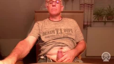 Snapshot of gngh1969 chatting on June 1, 2026, 10:00 pm gngh1969 online show from June 1, 2026, 10:00 pm