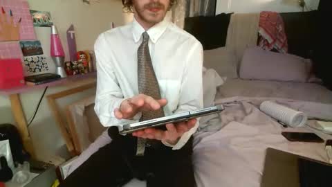 gnickname online show from May 24, 2026, 12:59 am