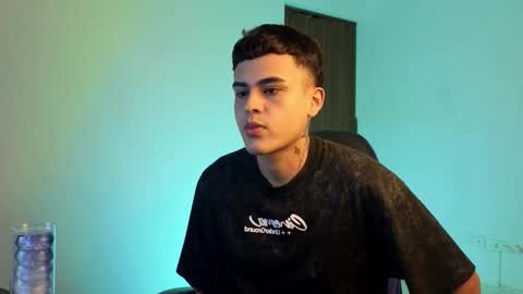 Snapshot of go_santi chatting on February 15, 2026, 9:44 pm go_santi online show from February 15, 2026, 9:44 pm