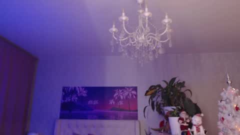 Goldie online show from December 24, 2024, 1:28 pm