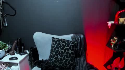 GoddesLeila online show from February 26, 2026, 4:28 pm