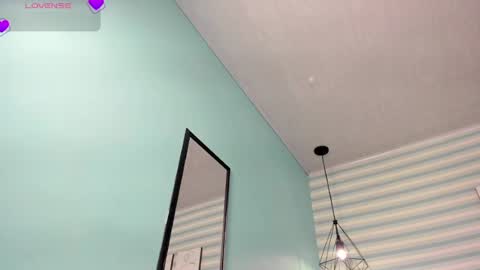 Snapshot of goddess_kianna chatting on July 14, 2026, 11:32 pm Goddess Kianna online show from July 14, 2026, 11:32 pm
