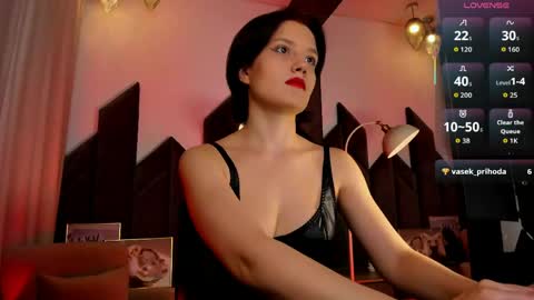 goddess_rowen online show from May 6, 2026, 4:23 pm