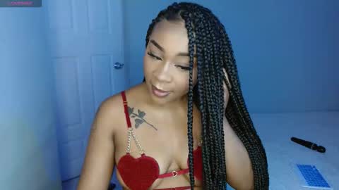 Snapshot of goddess_val chatting on November 4, 2025, 9:52 am Valentina online show from November 4, 2025, 9:52 am