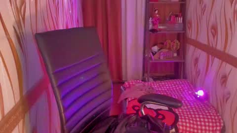 Snapshot of goddessbarbiecum4u chatting on January 21, 2025, 7:47 am Barbie Brown online show from January 21, 2025, 7:47 am