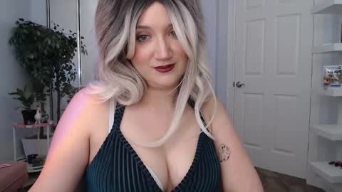 Snapshot of goddessemmy chatting on February 25, 2026, 9:02 pm Goddess Emmy online show from February 25, 2026, 9:02 pm