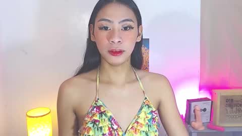 Kyla and Nian online show from November 15, 2025, 2:31 am