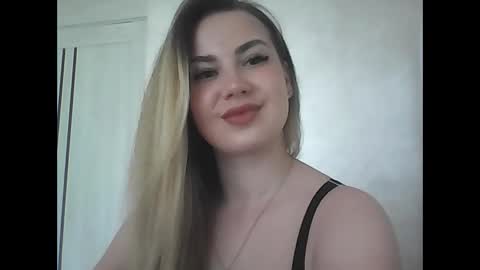 Snapshot of goddesstenderness chatting on May 4, 2026, 2:24 pm GoddessTenderness online show from May 4, 2026, 2:24 pm