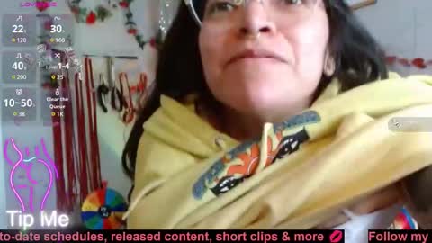 Snapshot of goddessultraviolet chatting on March 9, 2025, 6:21 pm goddessultraviolet online show from March 9, 2025, 6:21 pm