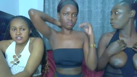 Snapshot of godess_lunah chatting on June 8, 2026, 6:08 pm godess_lunah online show from June 8, 2026, 6:08 pm