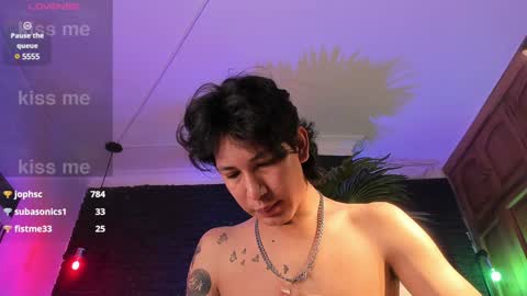 Snapshot of godly_huan chatting on February 2, 2025, 9:34 pm HUAN online show from February 2, 2025, 9:34 pm