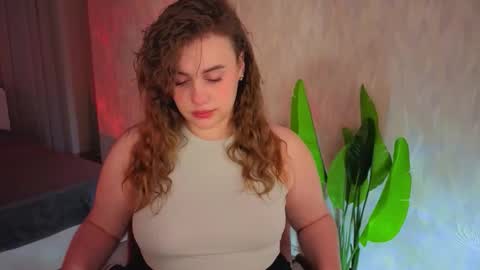 Snapshot of goga_li chatting on February 26, 2026, 9:25 pm Lilya online show from February 26, 2026, 9:25 pm