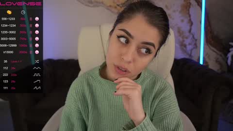 GoldBabyS online show from December 8, 2024, 1:36 pm