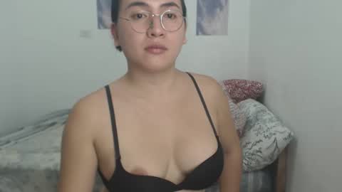 bella online show from November 22, 2025, 1:21 pm