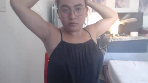 Snapshot of goldbella_ chatting on May 19, 2026, 3:02 am bella online show from May 19, 2026, 3:02 am