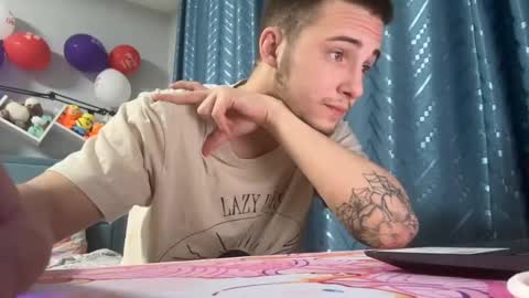 Golden boyyy21 online show from February 24, 2025, 4:36 pm