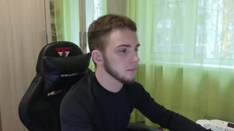 Golden boyyy21 online show from December 3, 2025, 8:23 am