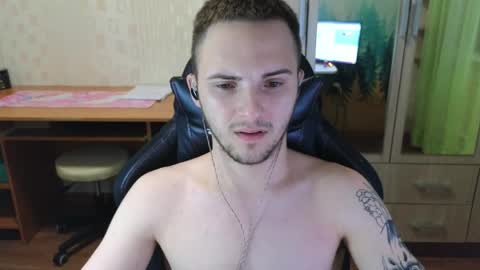 Snapshot of golden_boyyy21 chatting on June 2, 2026, 12:45 am Golden boyyy21 online show from June 2, 2026, 12:45 am
