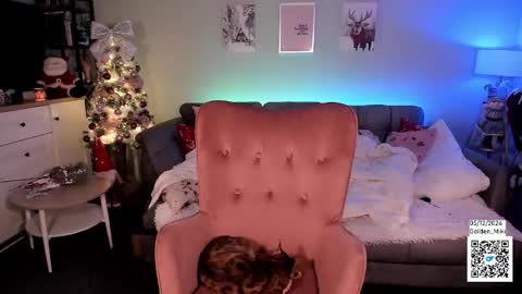 Shy in the streets but a freak in the sheets online show from December 7, 2024, 5:37 am