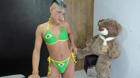 goldenangels1 online show from October 17, 2025, 6:54 pm