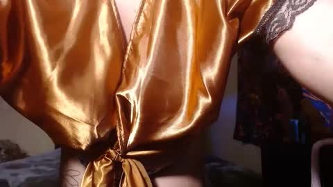 XxPretentious PeachxX online show from February 13, 2025, 5:37 am